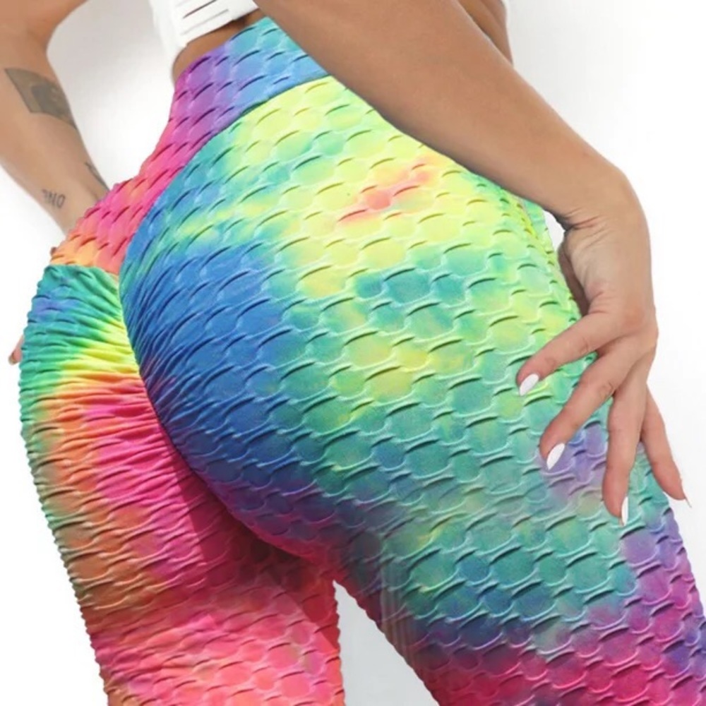 Body sculpting yoga pants. Olive